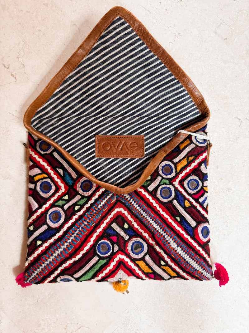 Vintage Embroidered Bag No43