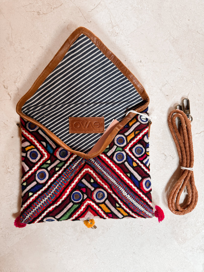 Vintage Embroidered Bag No43