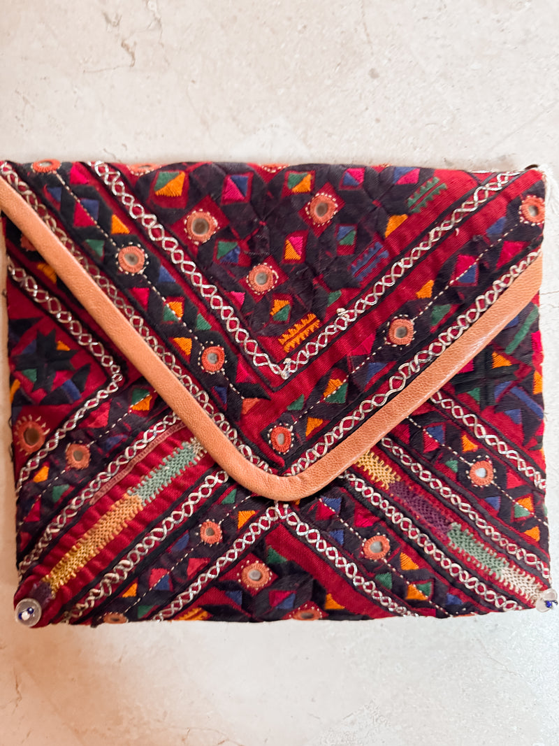 Vintage Embroidered Bag No42