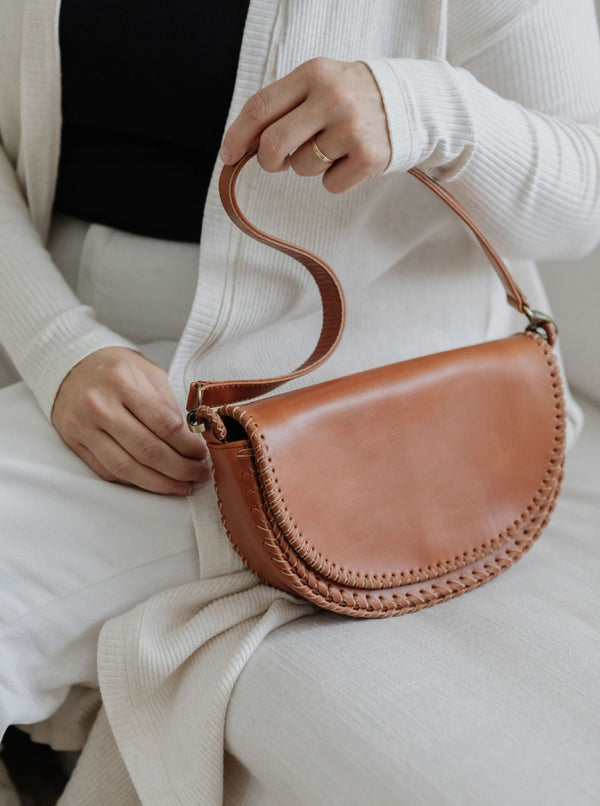 Whipstitch Saddle Bag Walnut