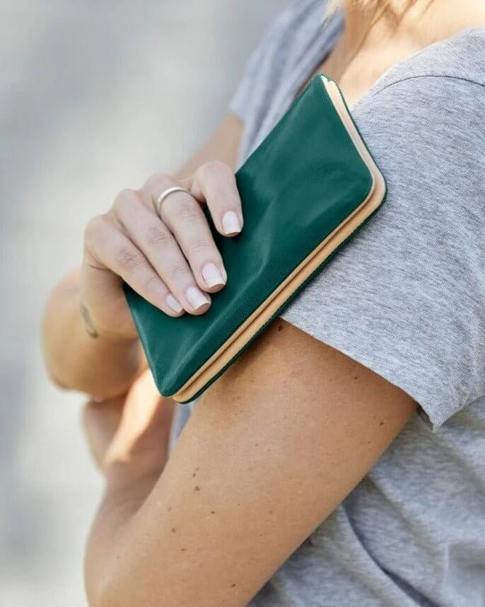 Agatha Phone Wallet - Ovae