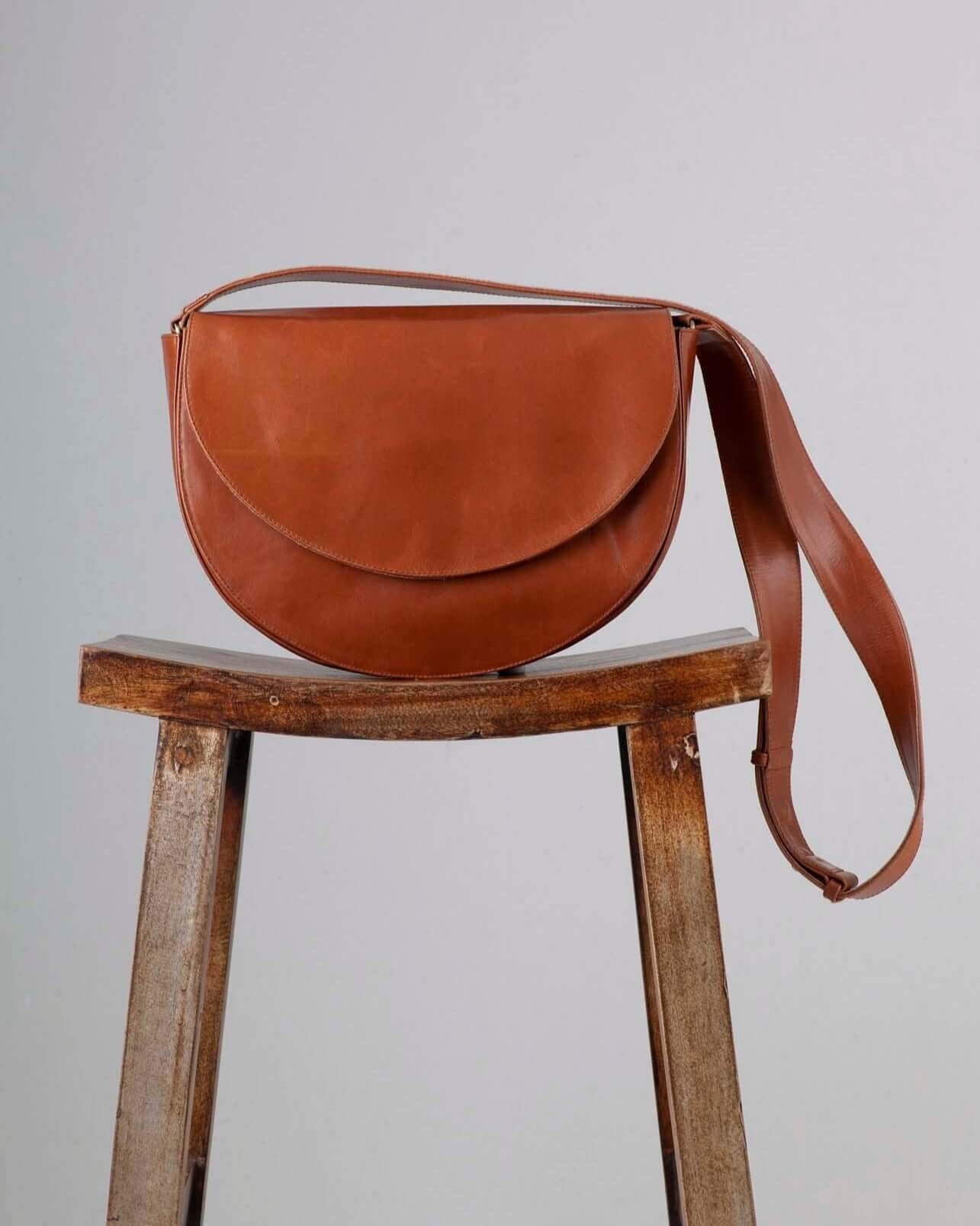 Luna Minimalist Bag Walnut