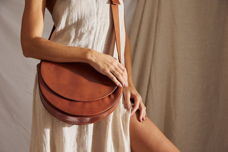 Luna Minimalist Bag Walnut