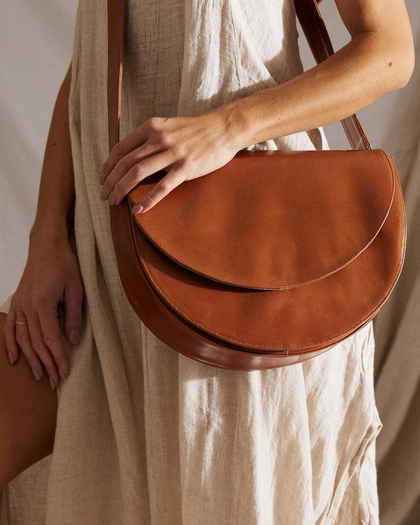 Luna Minimalist Bag Walnut