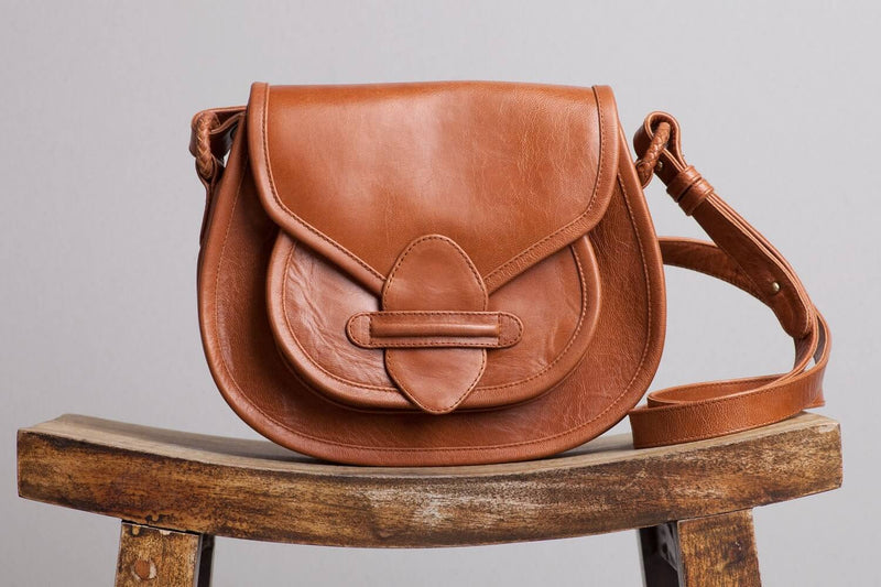 Ovae Stitch Saddle Bag Walnut