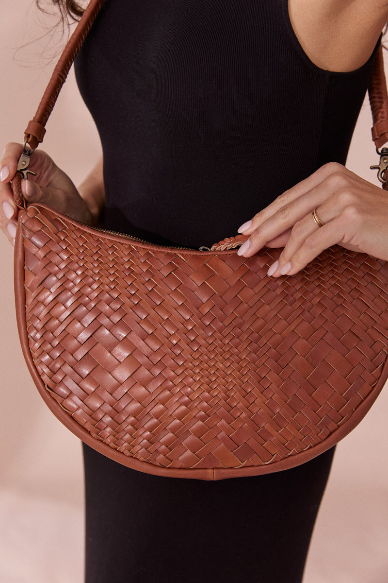 Sancha Shoulder Bag Walnut