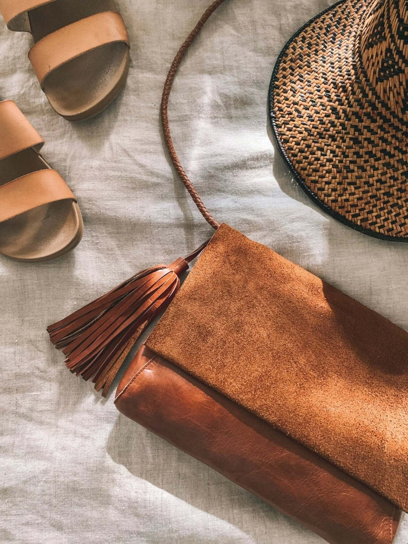 Perla Suede Leather Bag Walnut