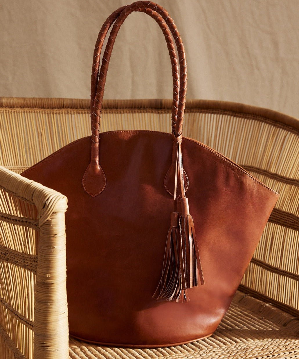 Winged Tote Walnut
