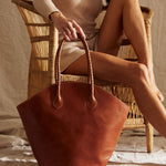 Winged Tote Walnut
